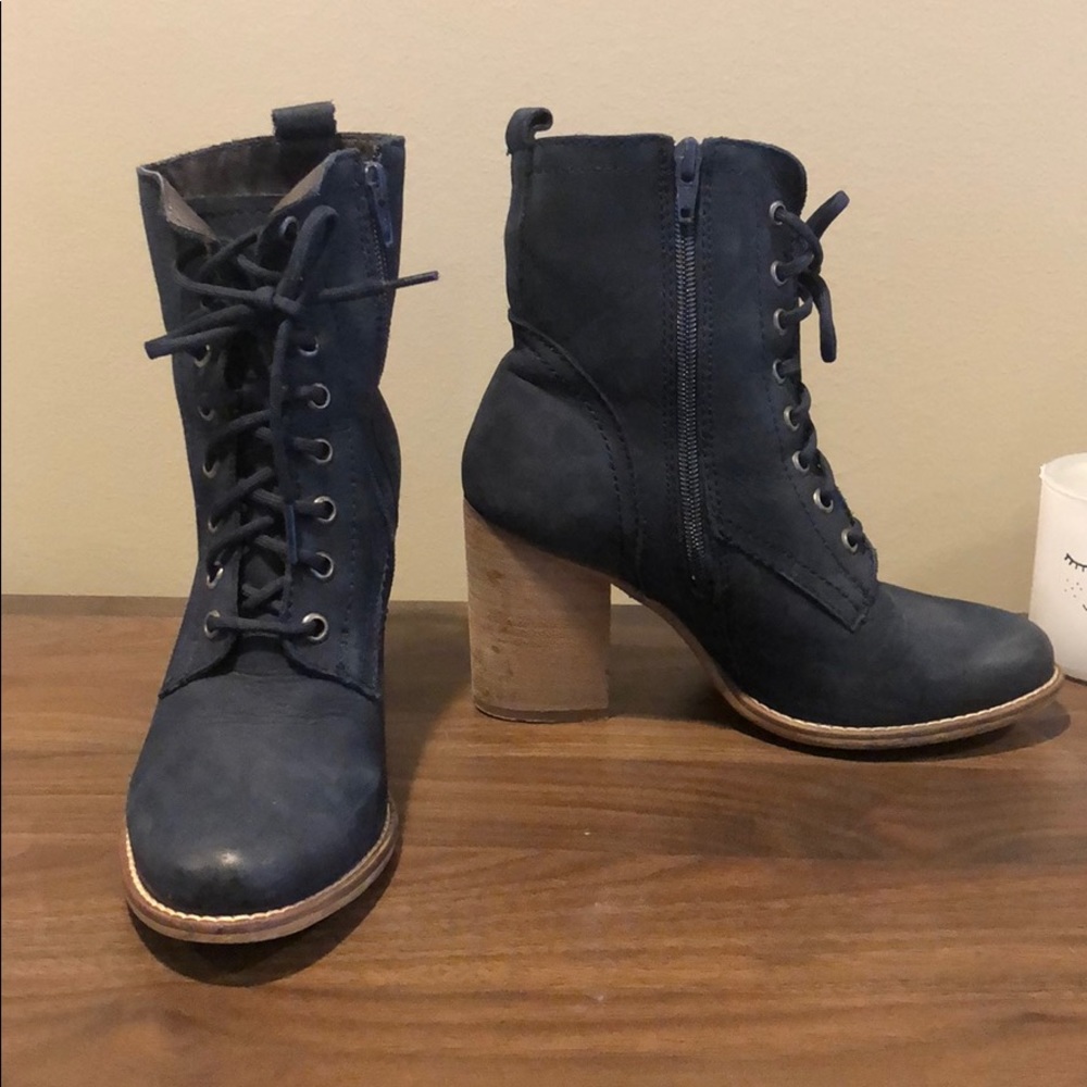 Steve Madden Navy Lace Up Booties